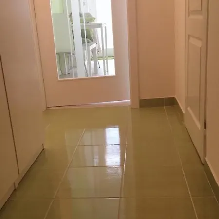 Apartment Lovely Near National Museum